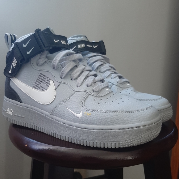 nike air force buckle